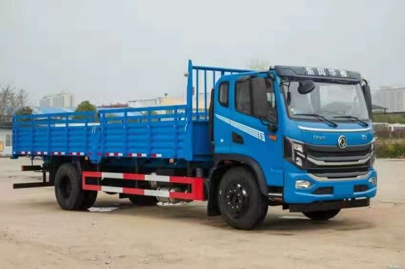 東風T710教練車